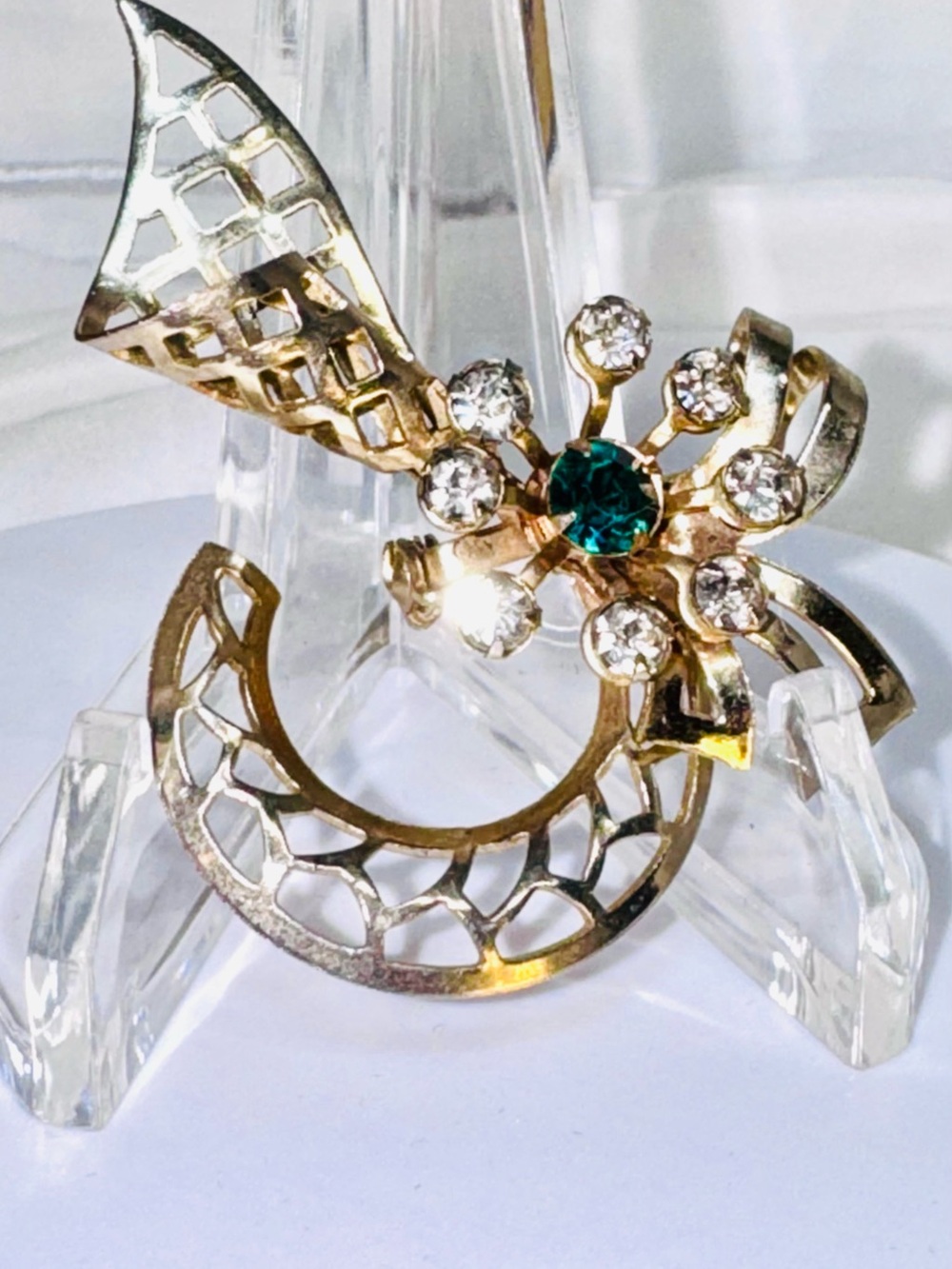Vintage Textured Net Gold Tone Floral Pin with Green and Clear Stones
